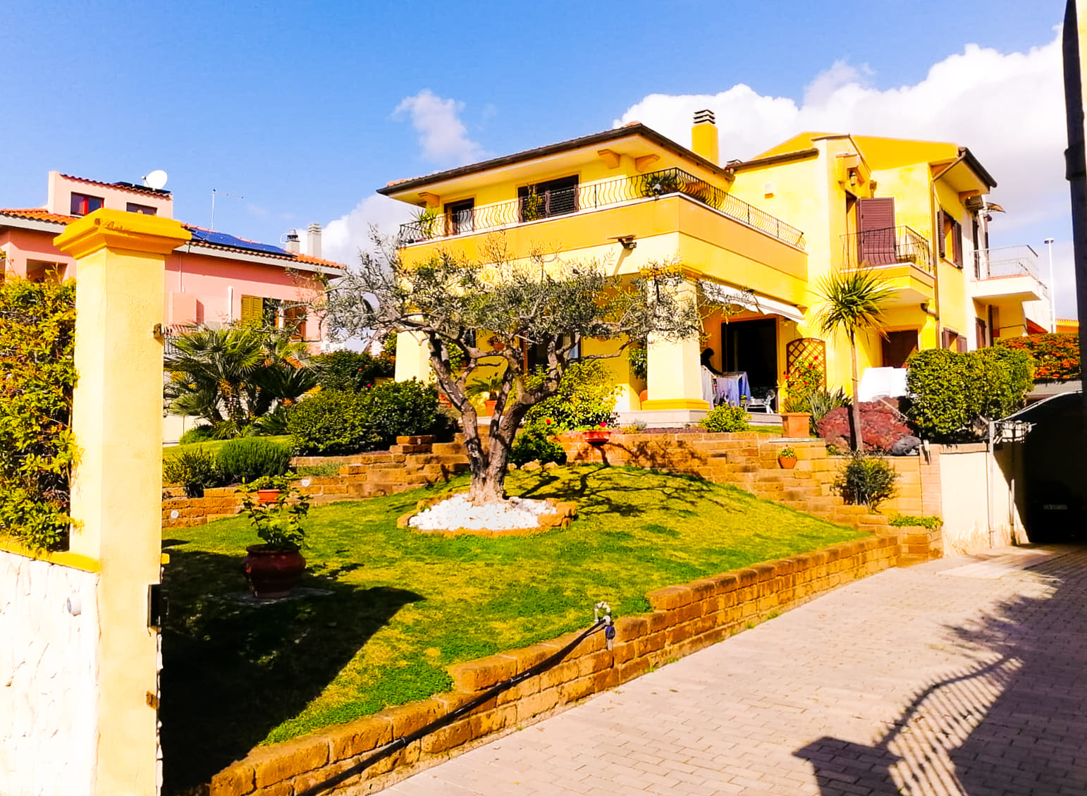 Foto 3 Villa in Margine Rosso